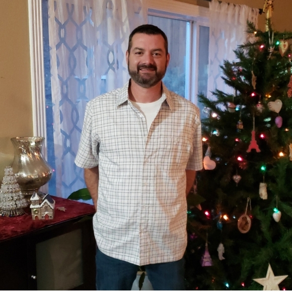 Mens button up casual shirt - Picture 2 of 4